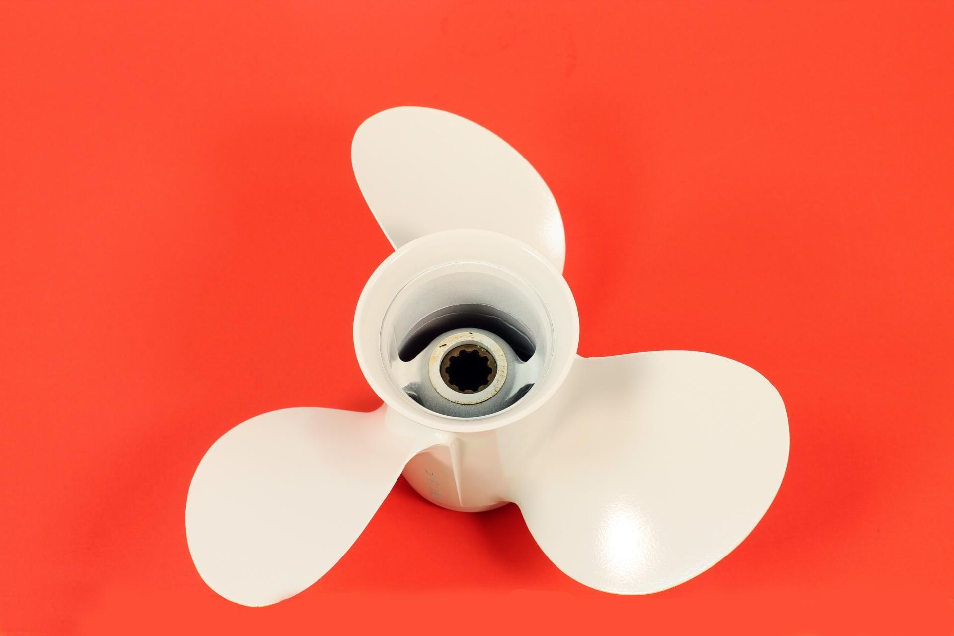 YAMAHA OEM PROPELLER (3X9-7/8