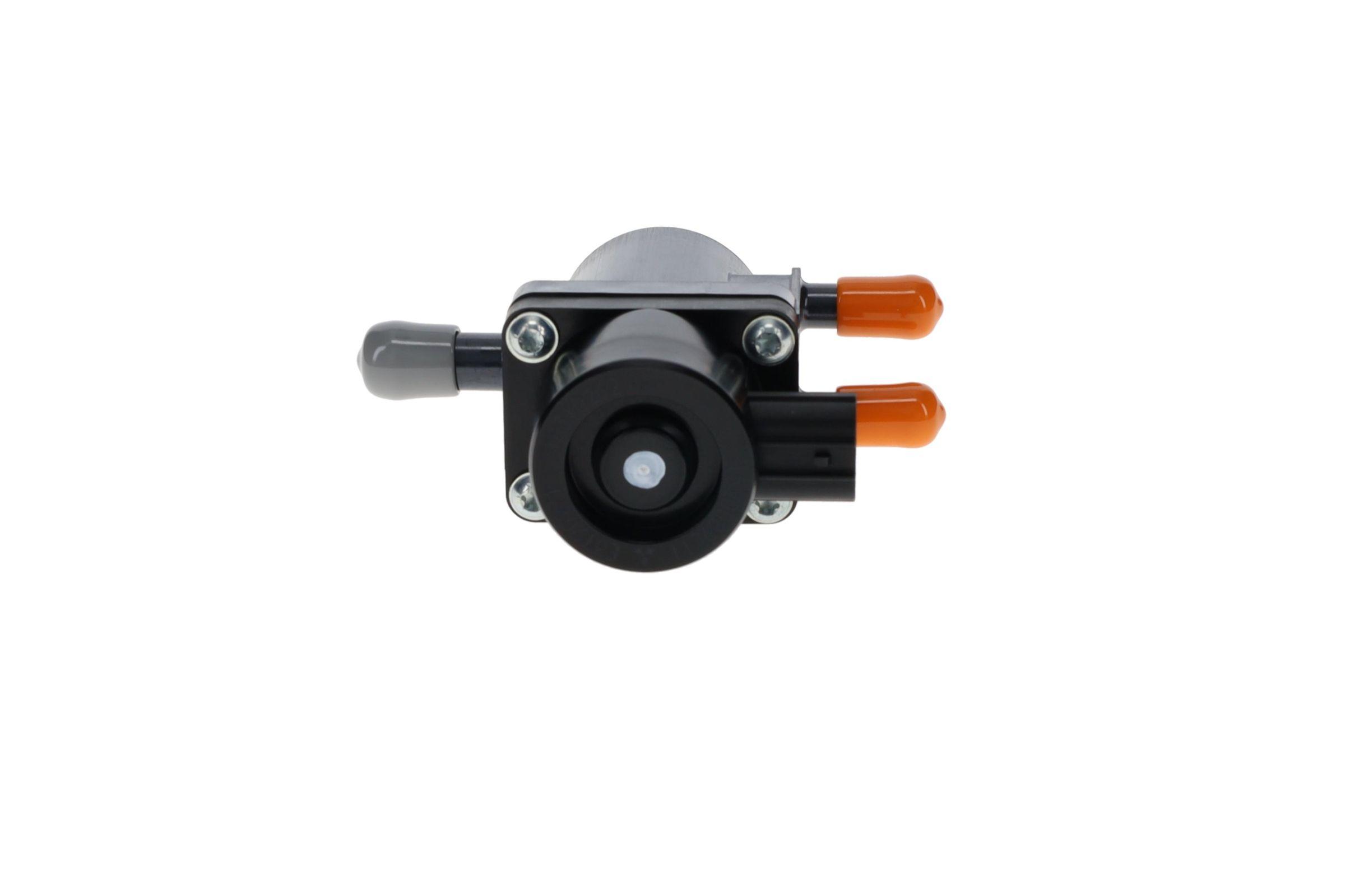 SUZUKI OEM FUEL PUMP - 15200-89L11 | boats.net
