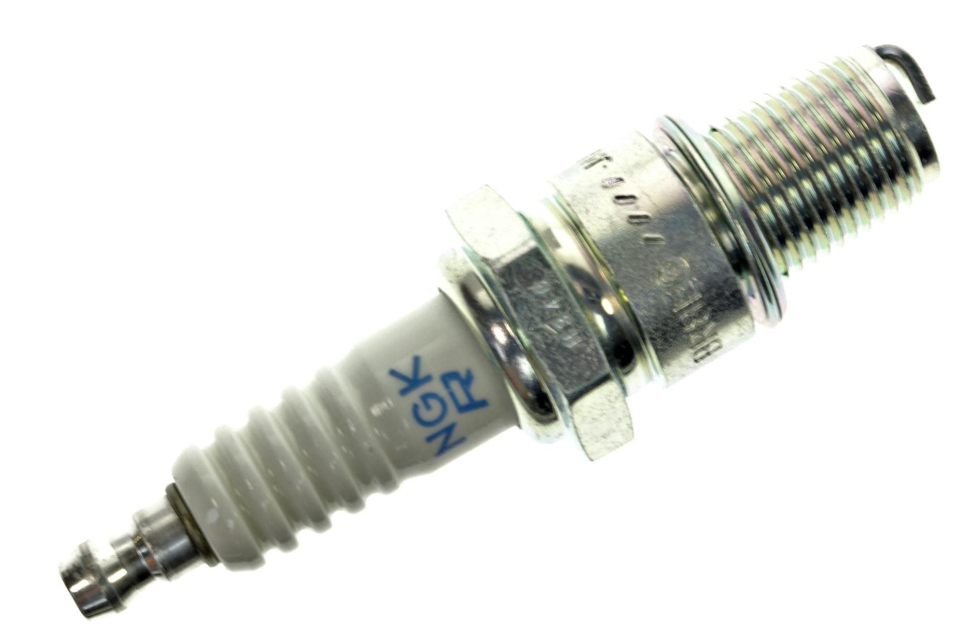 ♡  36点 YAMAHA OEM NGK-BR8EG RACING PLUG - 94702-00326-00 | boats.net