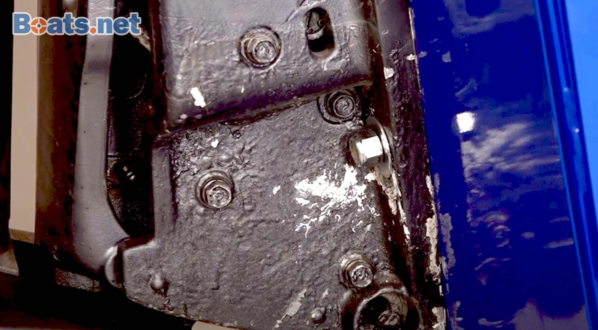 6 Common Causes of Outboard Engine Vibration | boats.net