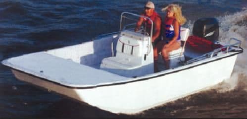 Carver® - Boat Cover for Bay Fishing Boat with Center Console & Shallow  Draft Hull 