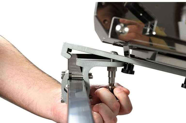 Camco Manufacturing Quick Release Rail Mount 58195