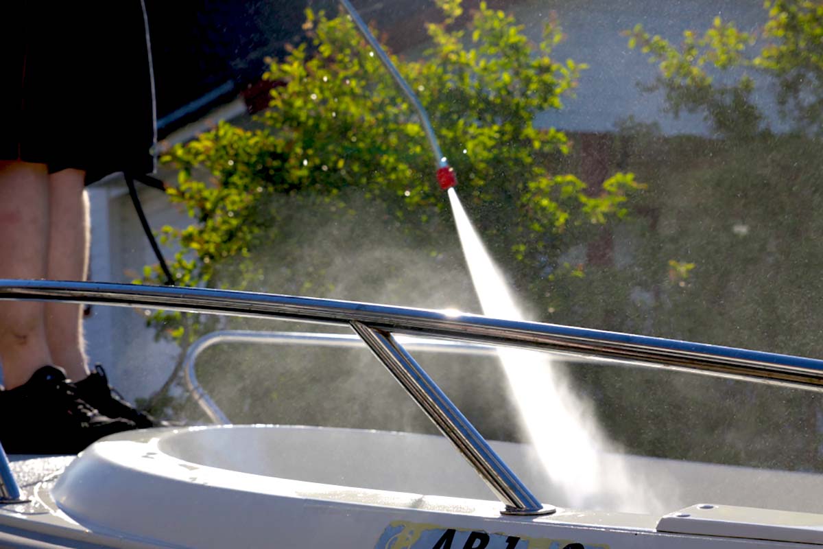 Boat bilge cleaning wash
