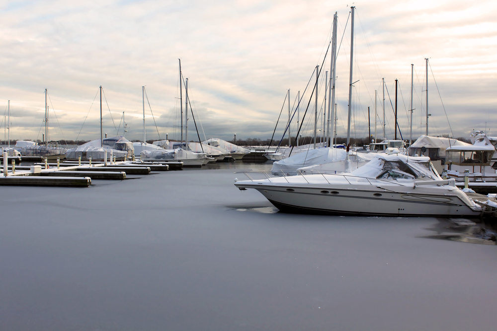 Boat winter storage pros and cons