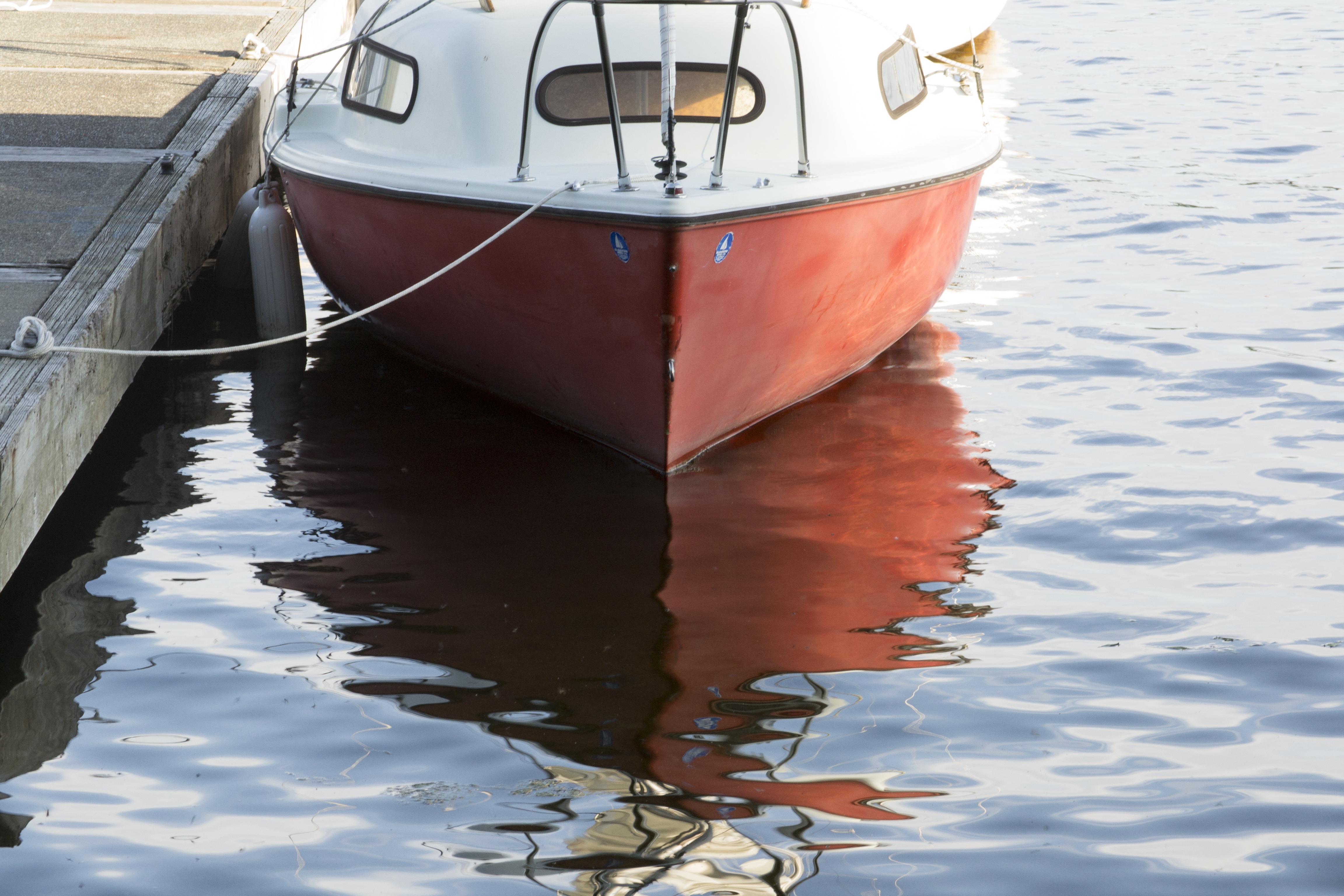 Fiberglass boat finish faded gelcoat