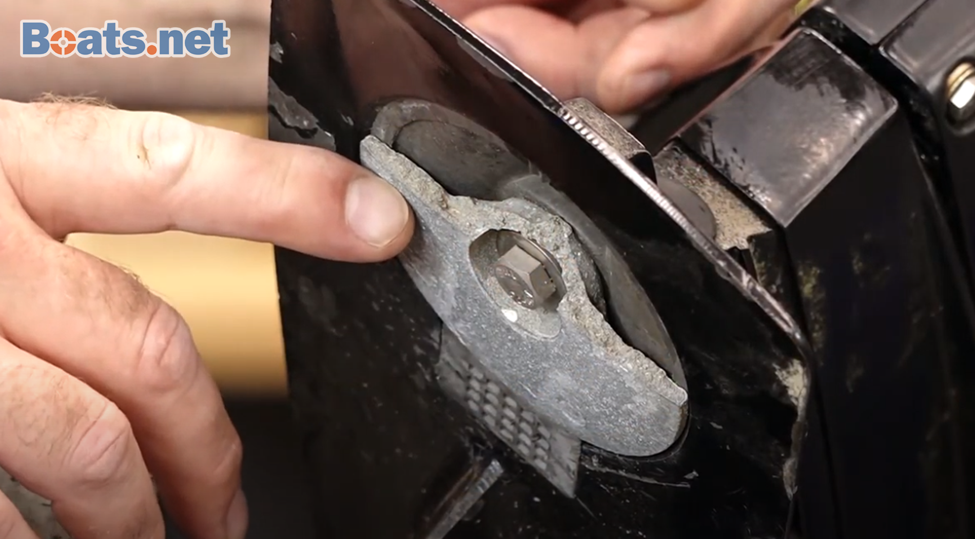 How to change outboard anodes
