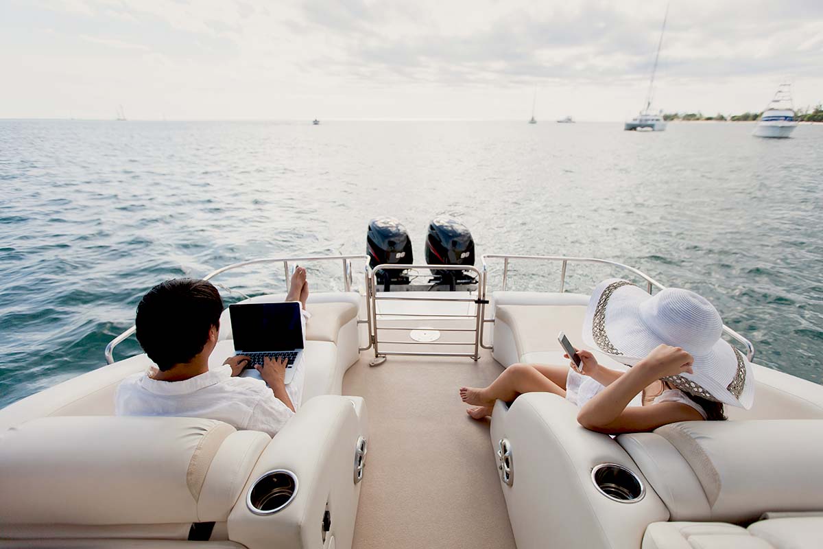 Boat living pros and cons connectivity