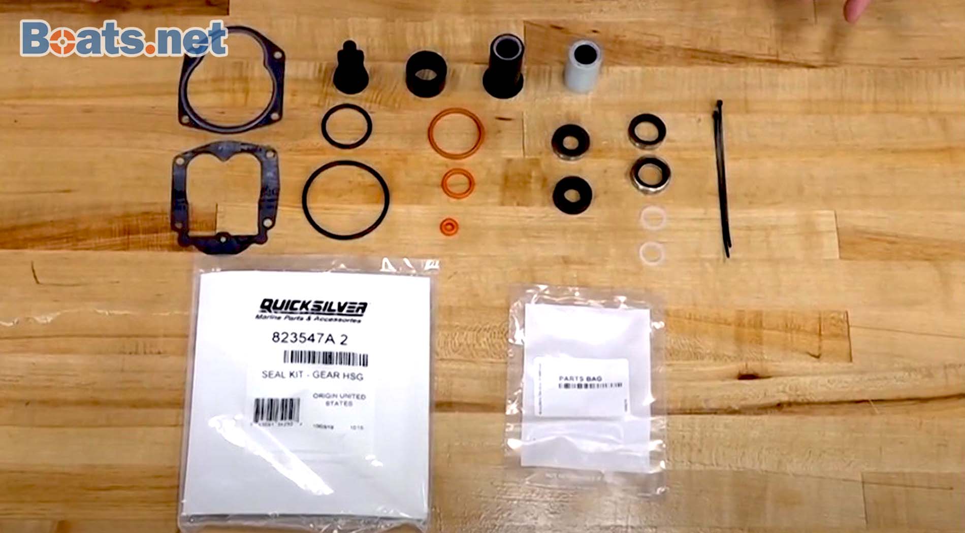 Mercury 40 two-stroke outboard prop shaft seals replacement
