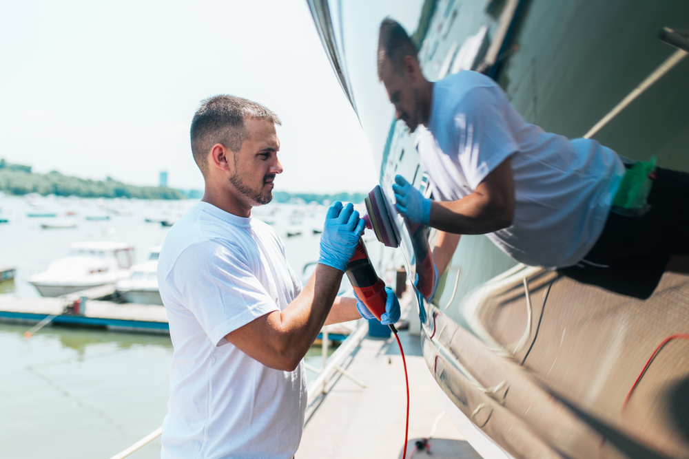 How to wax a boat polishing