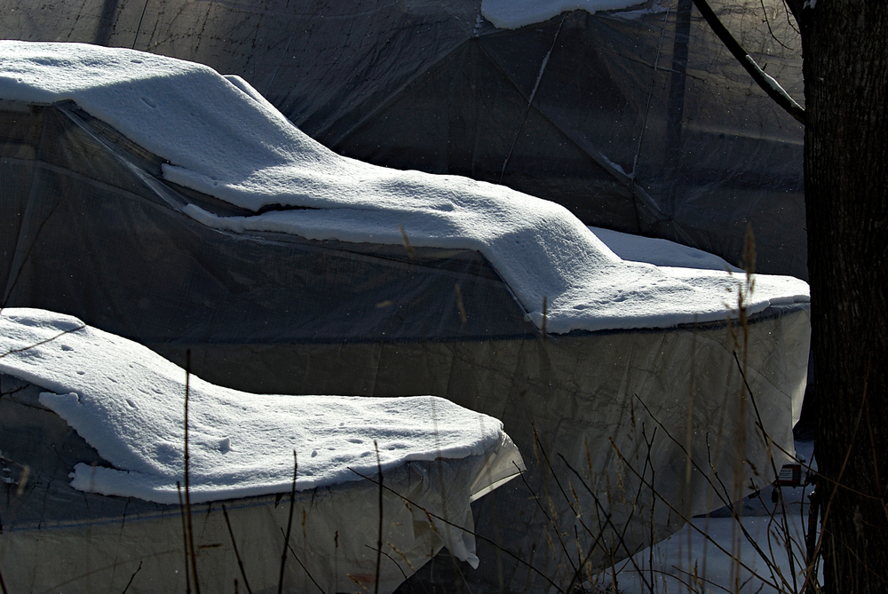 Winter boat storage on land cons