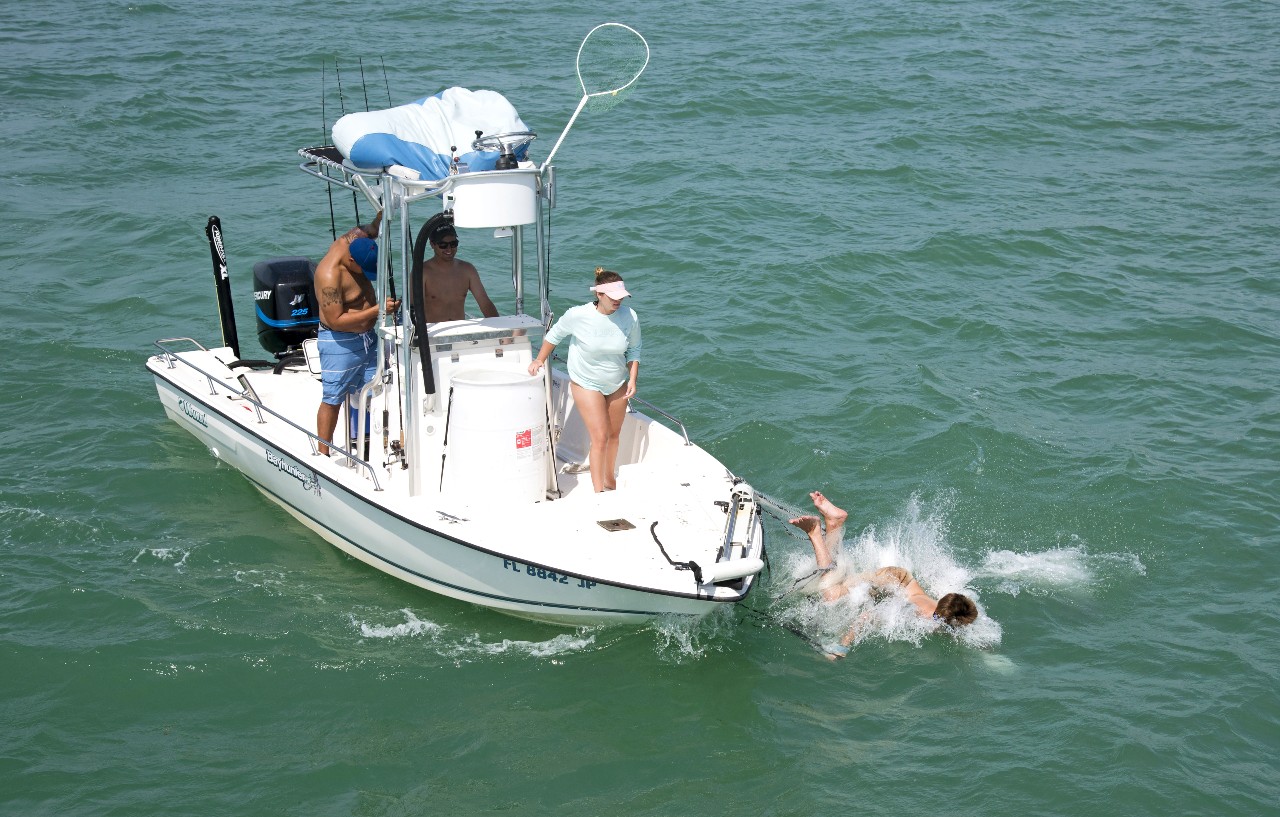 Man overboard boating safety tips